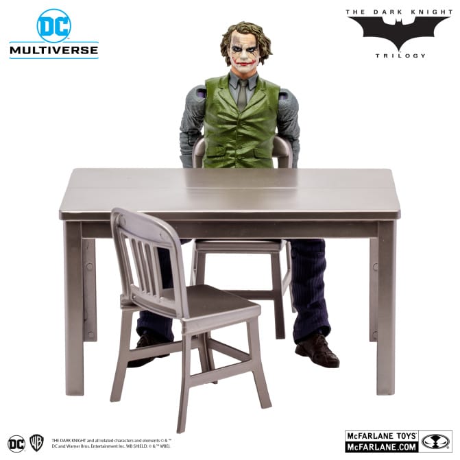 McFarlane Toys - DC Multiverse - The Joker Interrogation Room (The Dark Knight) Etiqueta Dorada - Image 4