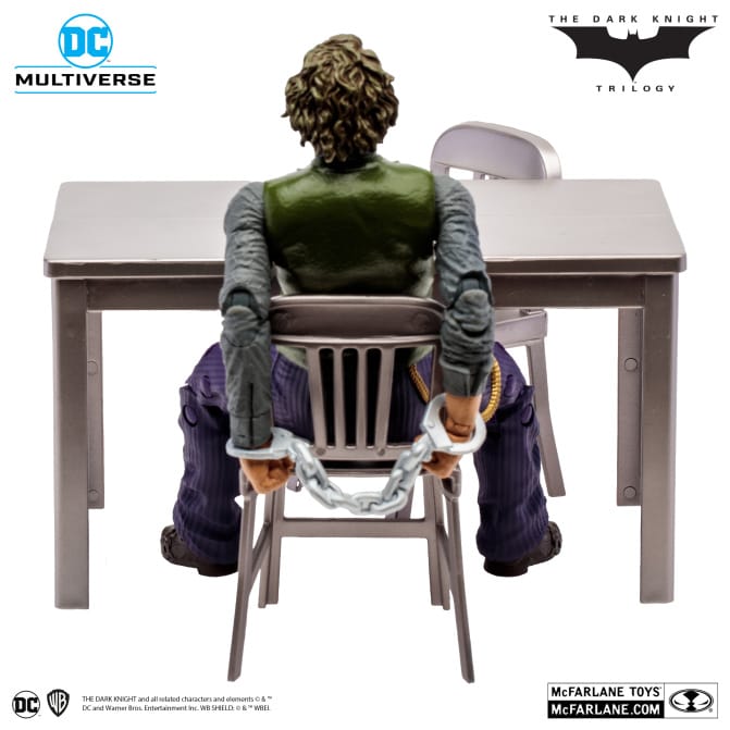 McFarlane Toys - DC Multiverse - The Joker Interrogation Room (The Dark Knight) Etiqueta Dorada - Image 7