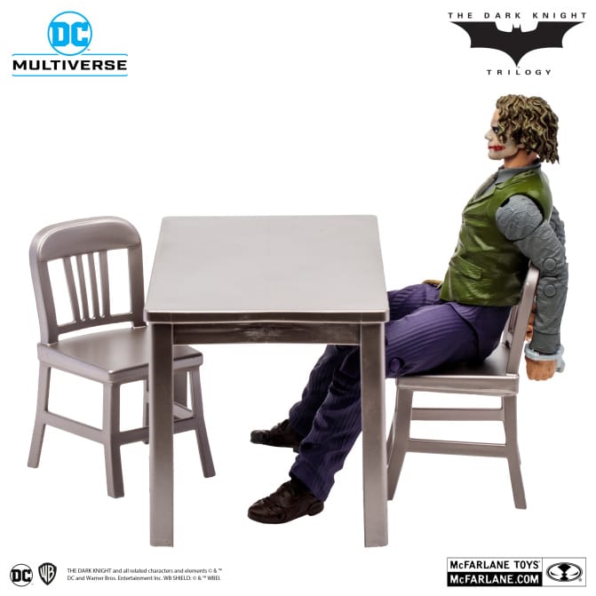 McFarlane Toys - DC Multiverse - The Joker Interrogation Room (The Dark Knight) Etiqueta Dorada - Image 6